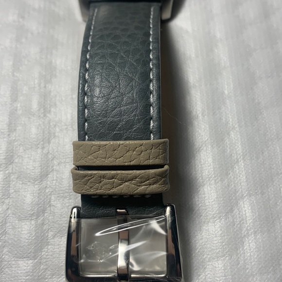 Perry Ellis Men’s Elegant Watch. Silver - With Date - Picture 6 of 8